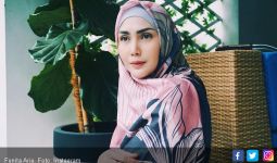 Trik Fenita Arie Mengatasi Masalah Penuaan Dini - JPNN.com