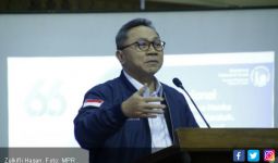 Kejutan! Lembaga Survei Ini Sebut Zulhas Sudah Lampaui Prabowo - JPNN.com