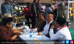Kunjungi Purwakarta, Kang Hasan Sarapan Bareng Sopir Angkot - JPNN.com