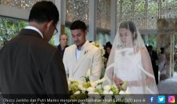 Jelang Senja di Bali, Chicco Jerikho-Putri Ikat Janji Suci - JPNN.com