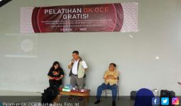 Sukseskan OK OCE, House of Ende Latih Ibu-Ibu Johar Baru - JPNN.com
