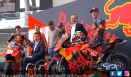 Rilis Livery Baru RC16, Bos KTM Siap Bersaing di MotoGP 2018 - JPNN.com