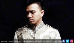 Begini Cara Riki Putra Memajukan Musik dan Budaya Indonesia - JPNN.com