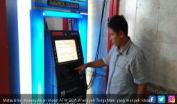 Kartu ATM Tertelan, Rp 35 Juta Melayang - JPNN.com