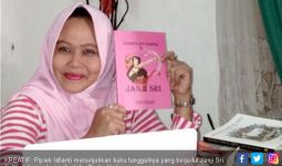 Emak-emak Geluti Kesenian, Karyanya Diapresiasi Negeri Jiran - JPNN.com