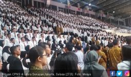 Jokowi dan 5.165 CPNS Main Angklung, Rekor MURI - JPNN.com