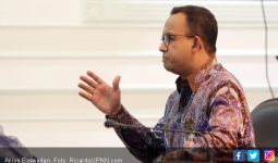 Anies Baswedan Rayakan Malam Takbiran di Kantor Wakot Jaksel - JPNN.com