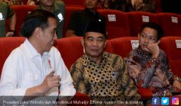 Nonton Yowis Ben, Jokowi Prihatin Kurang Kru Produksi Film - JPNN.com