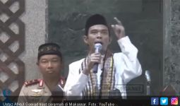 Warganet: Kapolda Sulsel Idolaku, Ustaz Abdul Somad Guruku - JPNN.com