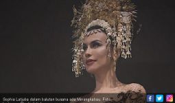 Anne Avantie Mohon Maaf ke Masyarakat Minangkabau - JPNN.com