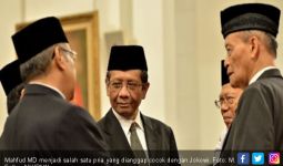 2 Alasan Mahfud MD Lebih Berpeluang jadi Cawapres Jokowi - JPNN.com