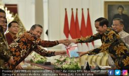 BPK Menyelamatkan Uang Rp 2,37 Triliun, Jokowi Tersenyum - JPNN.com