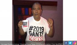 Kecewa Dukung Jokowi, Siapkan Kaos Tagar 2019GantiPresiden - JPNN.com
