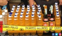 Polres Metro Bekasi Musnahkan 10.250 Botol Miras - JPNN.com