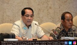 DPR Dorong Pemerintah Selesaikan Persoalan Perangkat Desa - JPNN.com