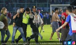Suporter Rusuh, Arema FC Kena Sanksi dan Denda Ratusan Juta - JPNN.com