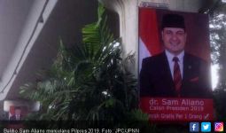 Tantang Jokowi, Sam Aliano Seperti Lawan Mike Tyson - JPNN.com