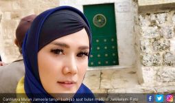 Didoakan Terus Berhijab, Mulan Malah Unggah Video Seksi - JPNN.com