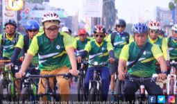 Aksi Sepeda Santai Mayday Meriahkan CFD Bekasi - JPNN.com