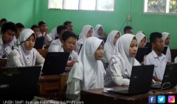16 Siswa SMPN di Kota Bekasi Hari ini UNBK Susulan - JPNN.com