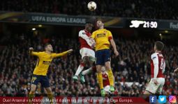 Liga Europa: 10 Pemain Atletico Tahan Arsenal di Emirates - JPNN.com