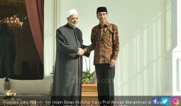Presiden Jokowi Jamu Imam Besar Al-Azhar di Istana - JPNN.com