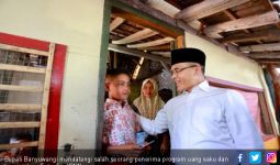 Banyuwangi Berikan Uang Saku Buat Pelajar Miskin Setiap Hari - JPNN.com