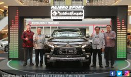 Pajero Sport Edisi Khusus dan Triton Athlete Goyang Bandung - JPNN.com