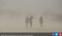 Badai Pasir Renggut 127 Nyawa - JPNN.com