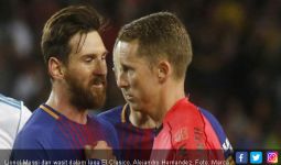 Ramos Tuduh Messi Tekan Wasit El Clasico saat Turun Minum - JPNN.com