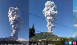 Gunung Merapi Meletus Lagi, Semburkan Wedhus Gembel - JPNN.com