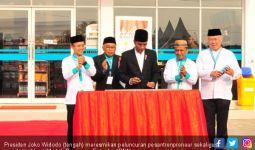 Jokowi: Pesantren di Indonesia Harus ada Umat Mart - JPNN.com