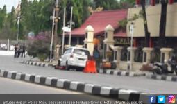 Penyebar Ancaman Bom Polda Riau Dibekuk - JPNN.com