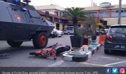 Kenapa Teroris di Riau Pakai Pedang, di Surabaya dengan Bom? - JPNN.com