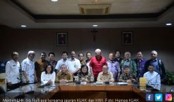 Sosialisasi Perhutanan Sosial, Menteri Siti Sambangi KWI   - JPNN.com
