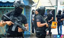 Densus 88 Bekuk Lima Teroris Anggota JAD di Pekanbaru - JPNN.com
