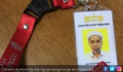 Keris di Belakang, Perumpamaan Ngabalin tentang Jokowi - JPNN.com