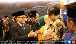 Zulkifli Hasan: Anggota MPR Harus Jaga Tegaknya Empat Pilar - JPNN.com