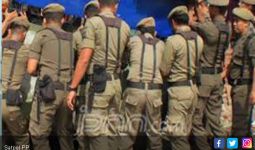 Satpol PP Segel Apartemen dan Perumahan - JPNN.com