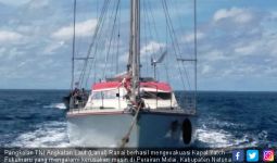 Lanal Ranai Evakuasi Kapal Yatch Berbendera Malaysia - JPNN.com