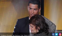 Ibu Cristiano Ronaldo Lebih Suka Anaknya Kembali ke MU - JPNN.com