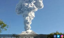 Gunung Merapi Meletus Setinggi 6000 Meter - JPNN.com