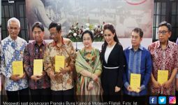 Mega Ingatkan Pancasila Mempersatukan Indonesia - JPNN.com