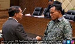 Komarudin Kritisi Lolosnya 3 Komisioner Petahana KPU Papua - JPNN.com
