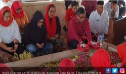 Ziarah di Blitar, Hasto Kutip Dedication of Life Bung Karno - JPNN.com