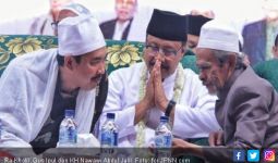 Tausiah Menyejukkan Ra Kholil soal Pilgub Jatim 2018 - JPNN.com