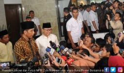 Ketua MPR: Presiden Jokowi Berupaya Dekat dengan Umat Islam - JPNN.com