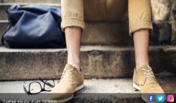 Perhatikan Fakta Jika Pakai Sepatu Di dalam Rumah - JPNN.com