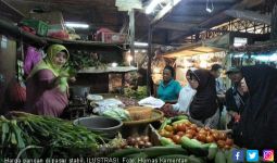 Harga Sembako di Pasar Masih Terkendali - JPNN.com