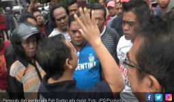 Panwaslu dan Pendukung Puti Adu Mulut karena Baliho Soekarno - JPNN.com
